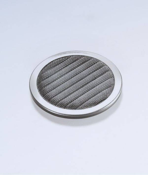 An edged round shape extruder filter screen is displayed.